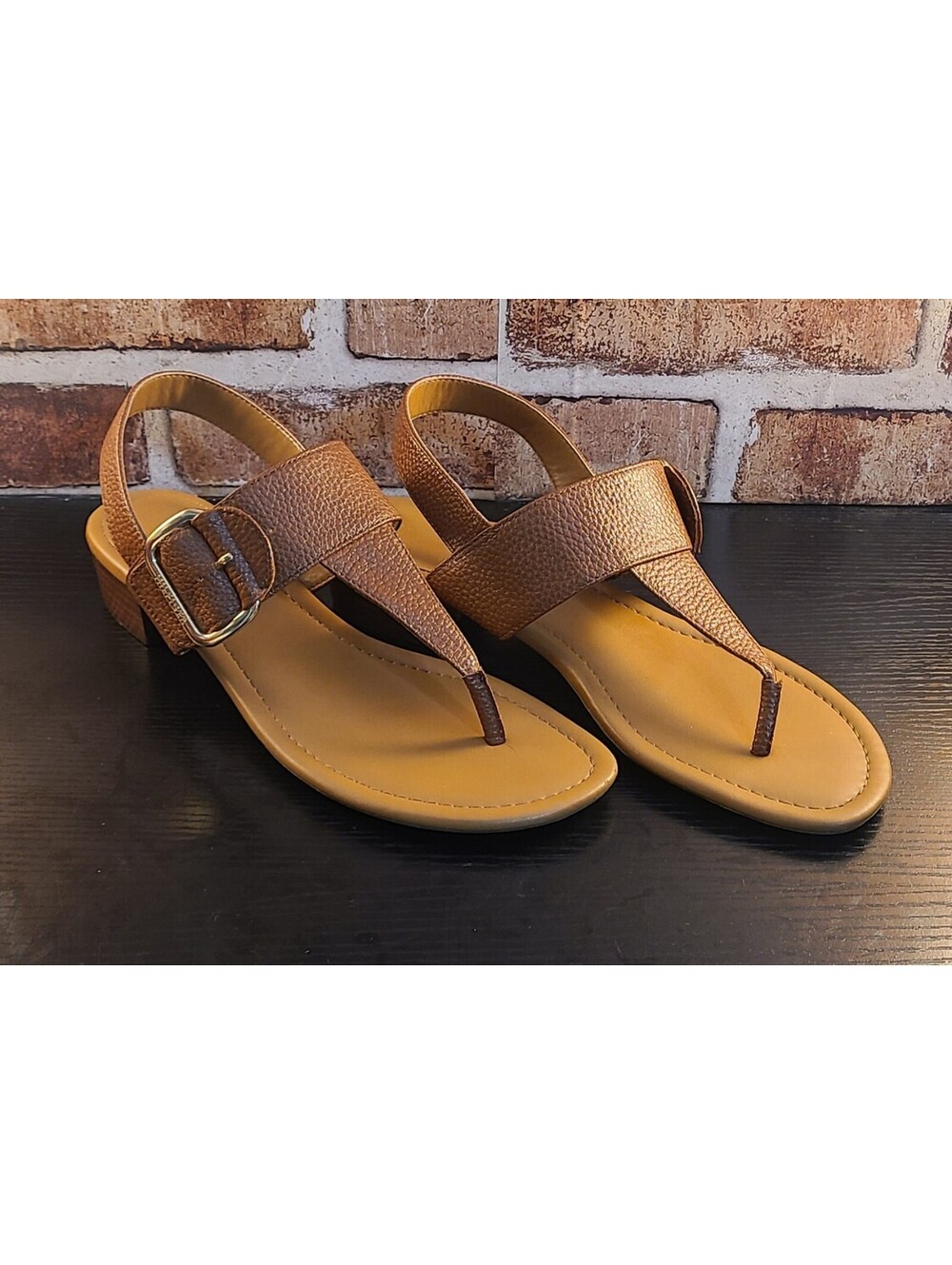 Tommy Hilfiger T-Strap Thong Sandals Womens Size 10 Brown Tan Side Buckle Summer - Picture 3 of 9